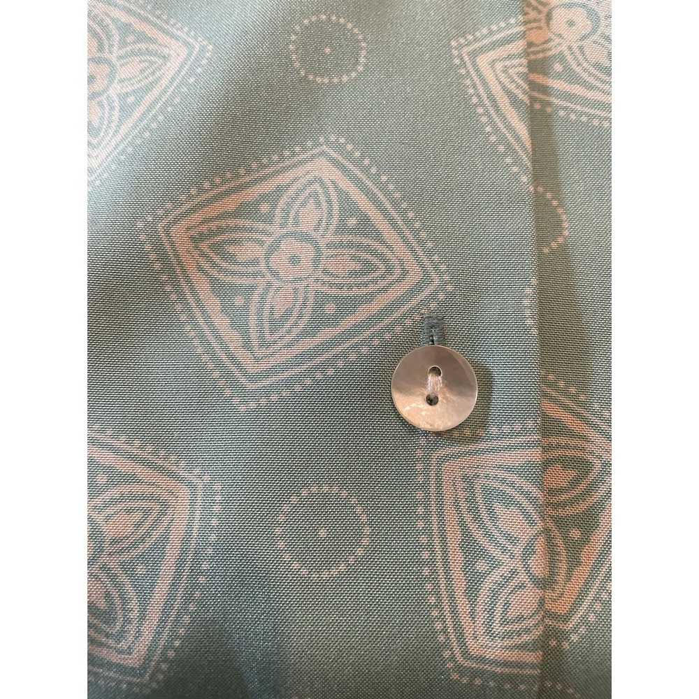 Talbots Women's Shirt Vintage 10 Medium Silk Blue Career Long Sleeve Button Up - Picture 6 of 6